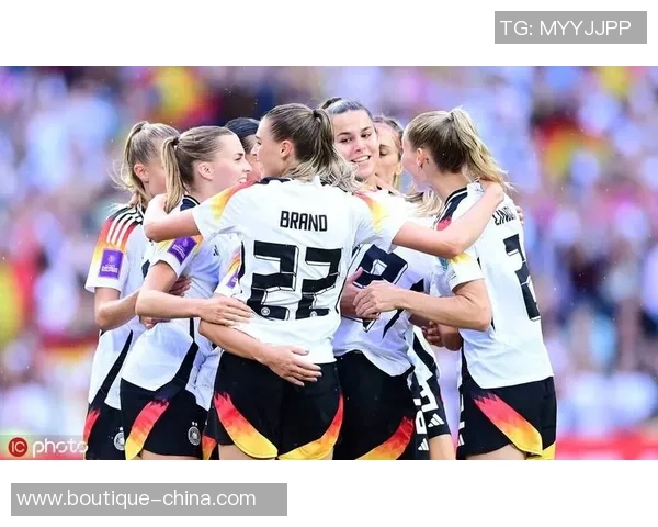 2025年世界女足球星收入前十名揭晓 谁是足球场上的收入女王 2025年世界女足球星收入前十名揭晓 谁是足球场上的收入女王