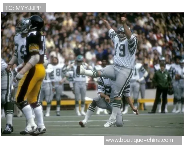 足球传奇球星女儿不幸遭遇杀害事件引发社会广泛关注