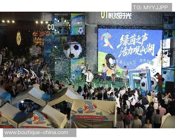 足球明星专属歌曲的魅力与影响力:探索那些激励人心的音乐与球场传奇 足球明星专属歌曲的魅力与影响力:探索那些激励人心的音乐与球场传奇