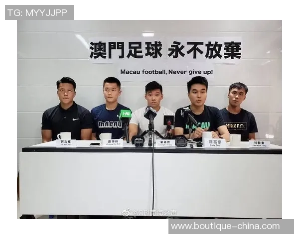 厦门足球球星成长历程与辉煌事迹全面解析